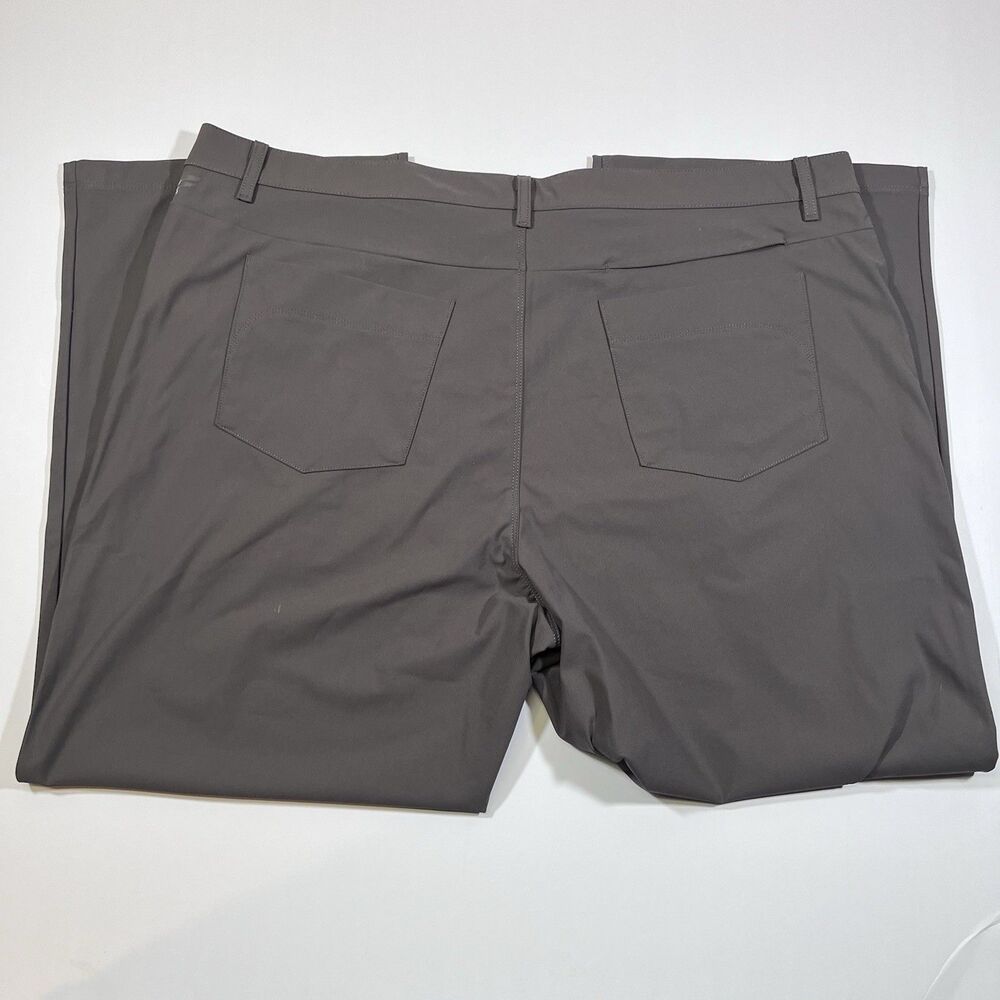 Fabletics Gray 5 Pocket Stretch Performance Golf … - image 8